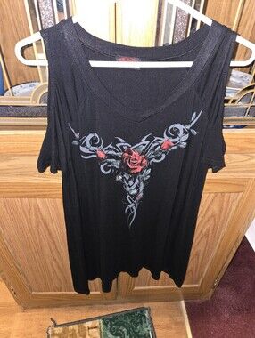 Women's Black Cold-Shoulder Tunic with Red Rose Graphic